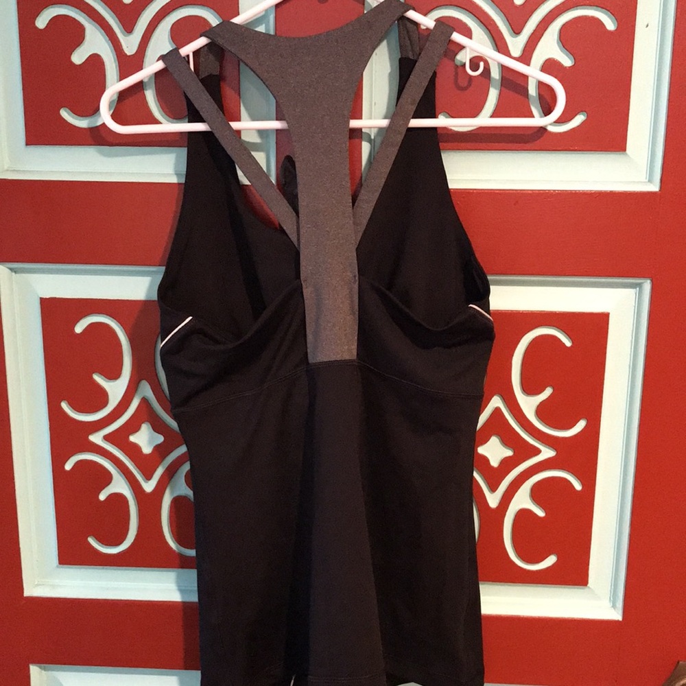 NWOT Reebok Running Tank Size L Black & Grey - Picture 8 of 10